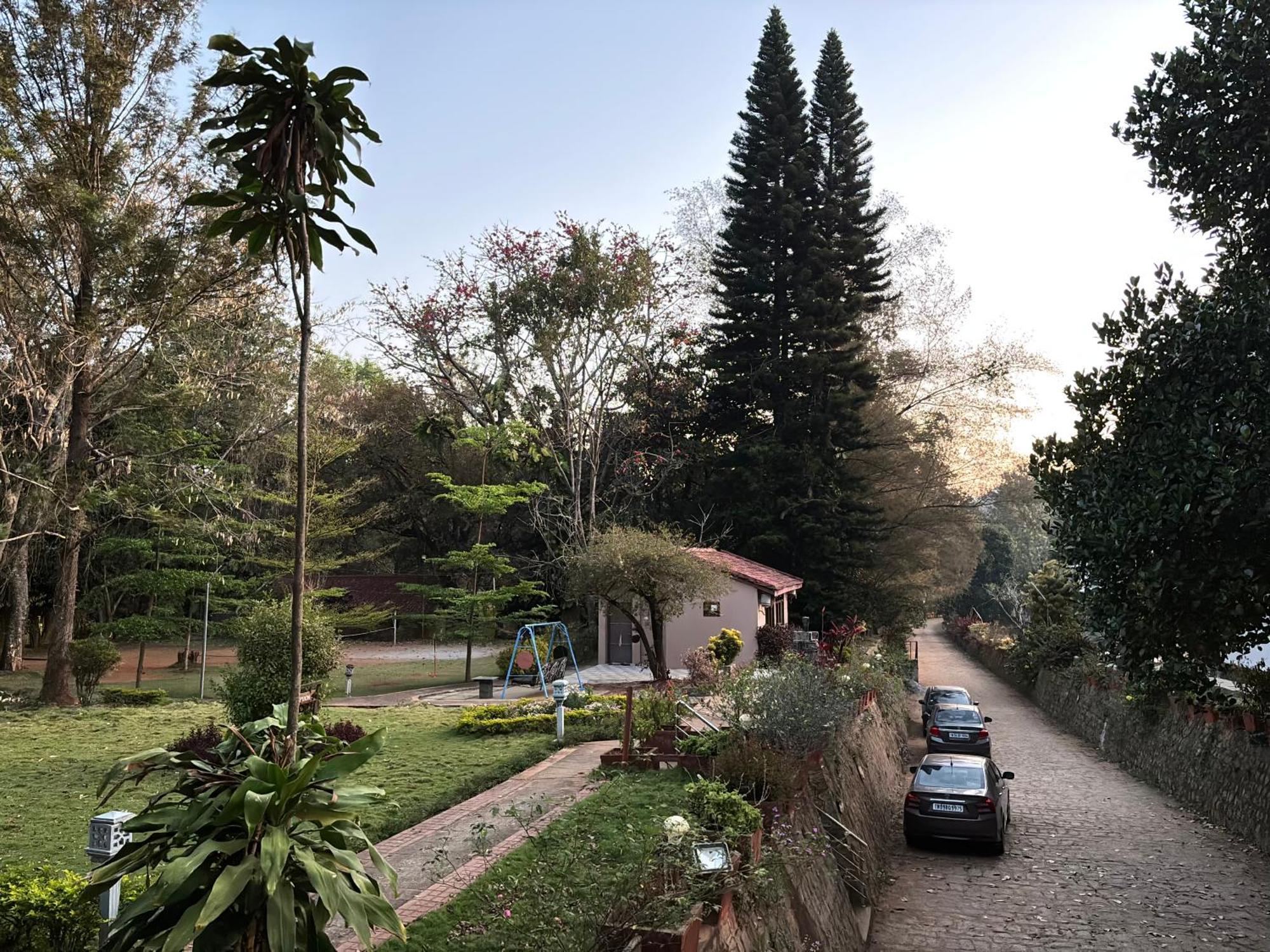 Zeenath Taj Gardens 옐라기리 외부 사진